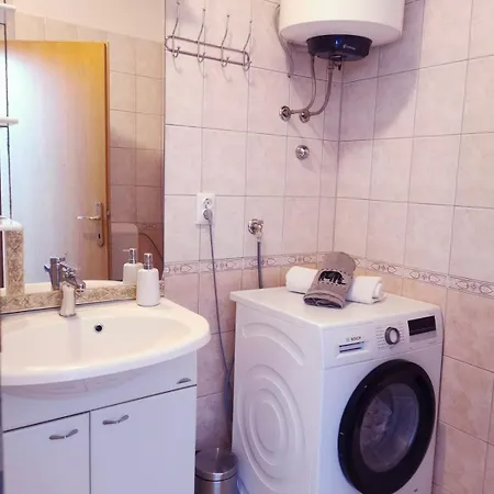 فيلة With Pool & Jacuzzi سبليت