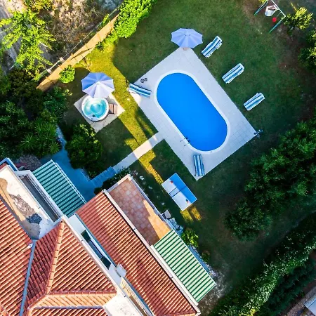 With Pool & Jacuzzi *